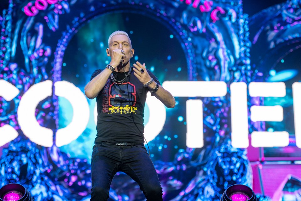 What is a rave party? Beginner's guide